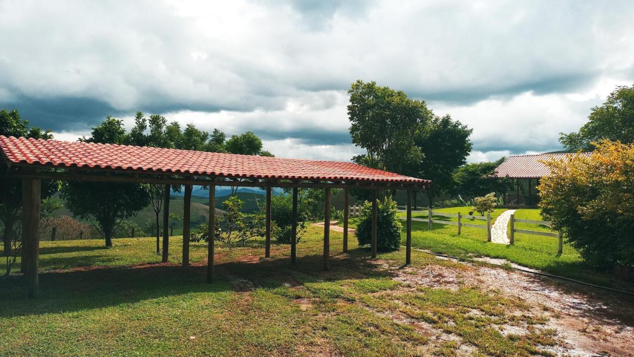 Vila Quinta Do Papagaio Pouso Alto Exteriér fotografie